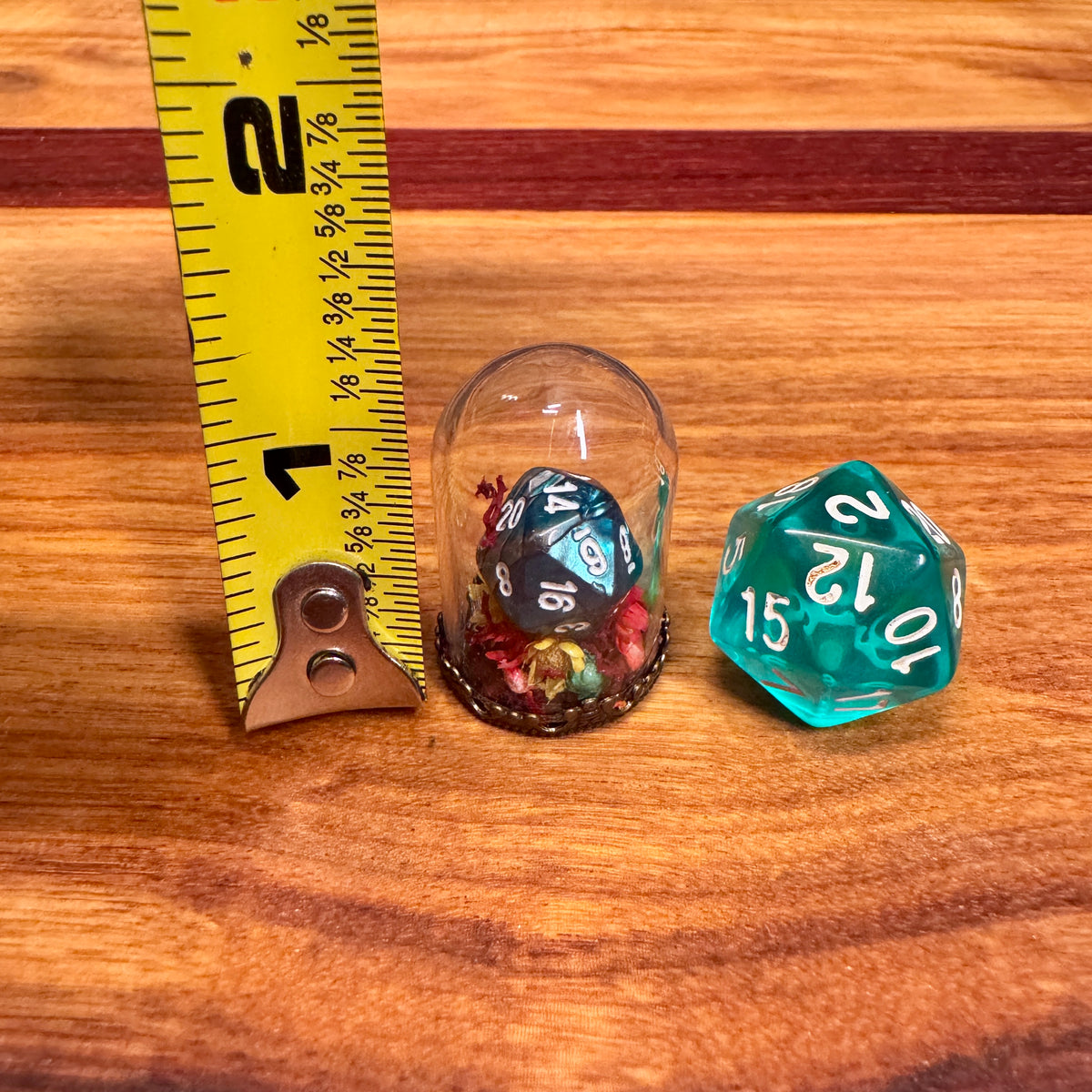 Tiny Glass Dome - Mini D20 with flowers