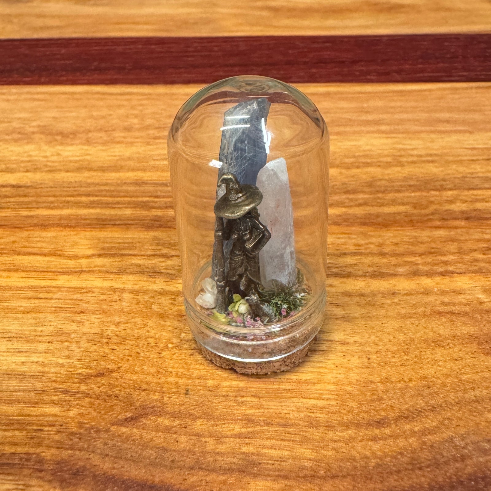 Little Glass Dome - Witch with crystals on cork