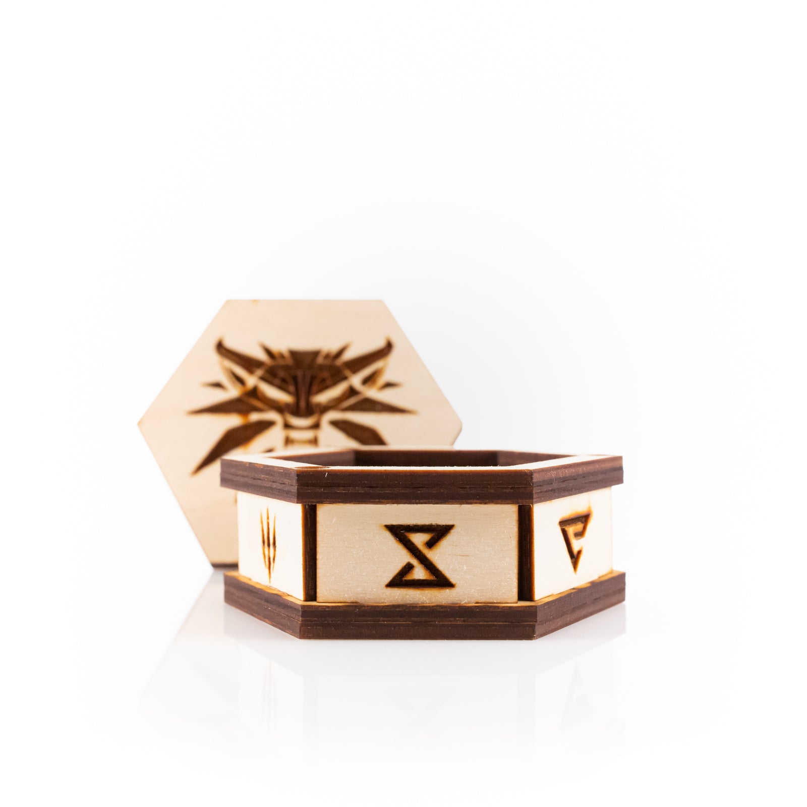 Witcher "White Wolf" Dice Vault